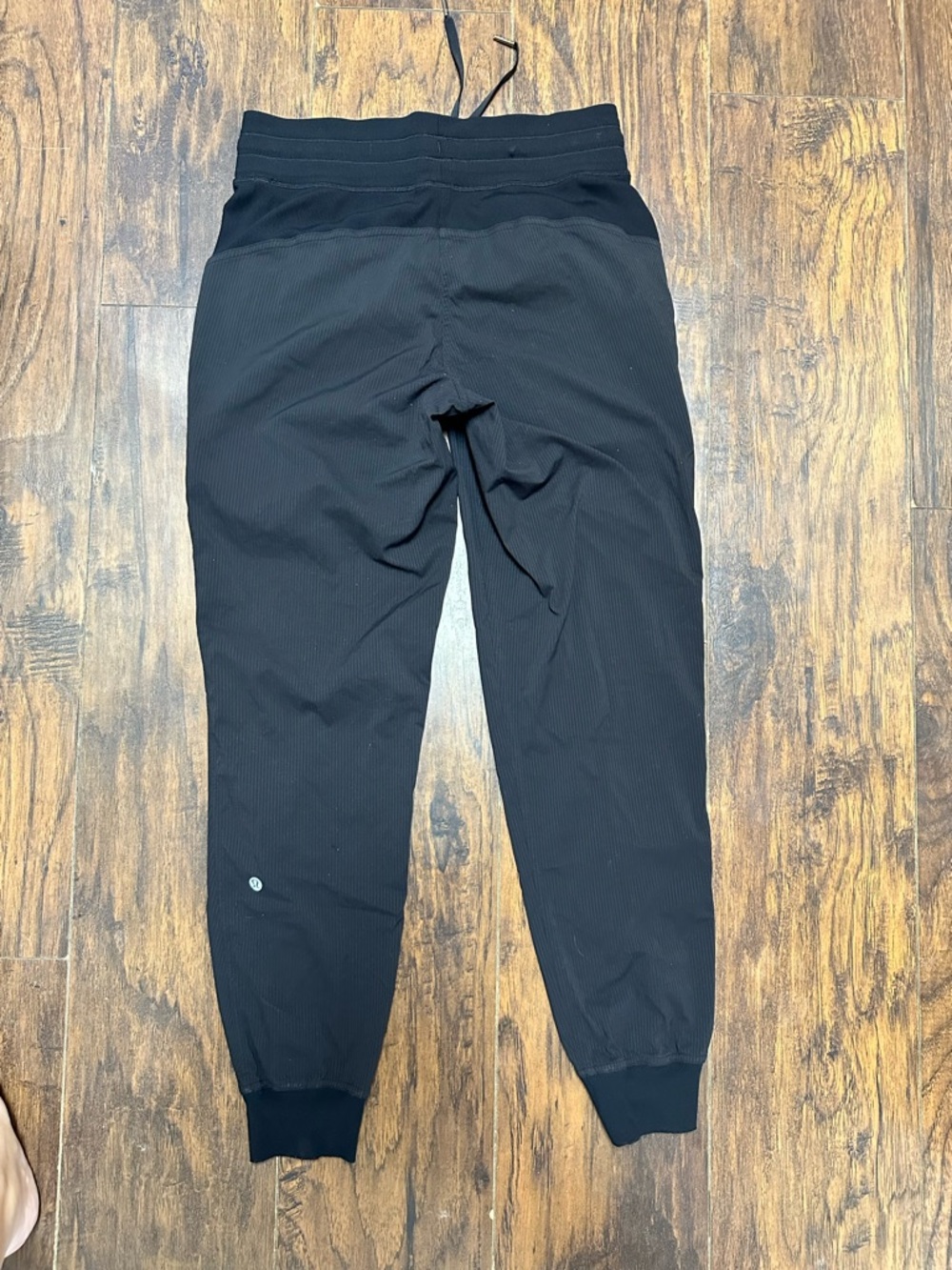Lululemon Black Jogger Pants Drawstring Athletic Size 6 - Picture 2 of 7